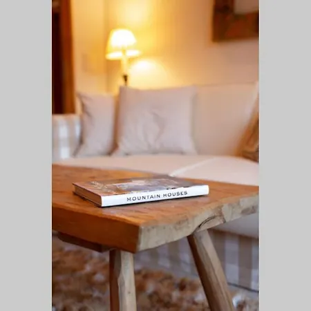 Loft Fuer 4 Pers. - Zentral, Luxurioes Und Gemuetlich Apartmán Klosters